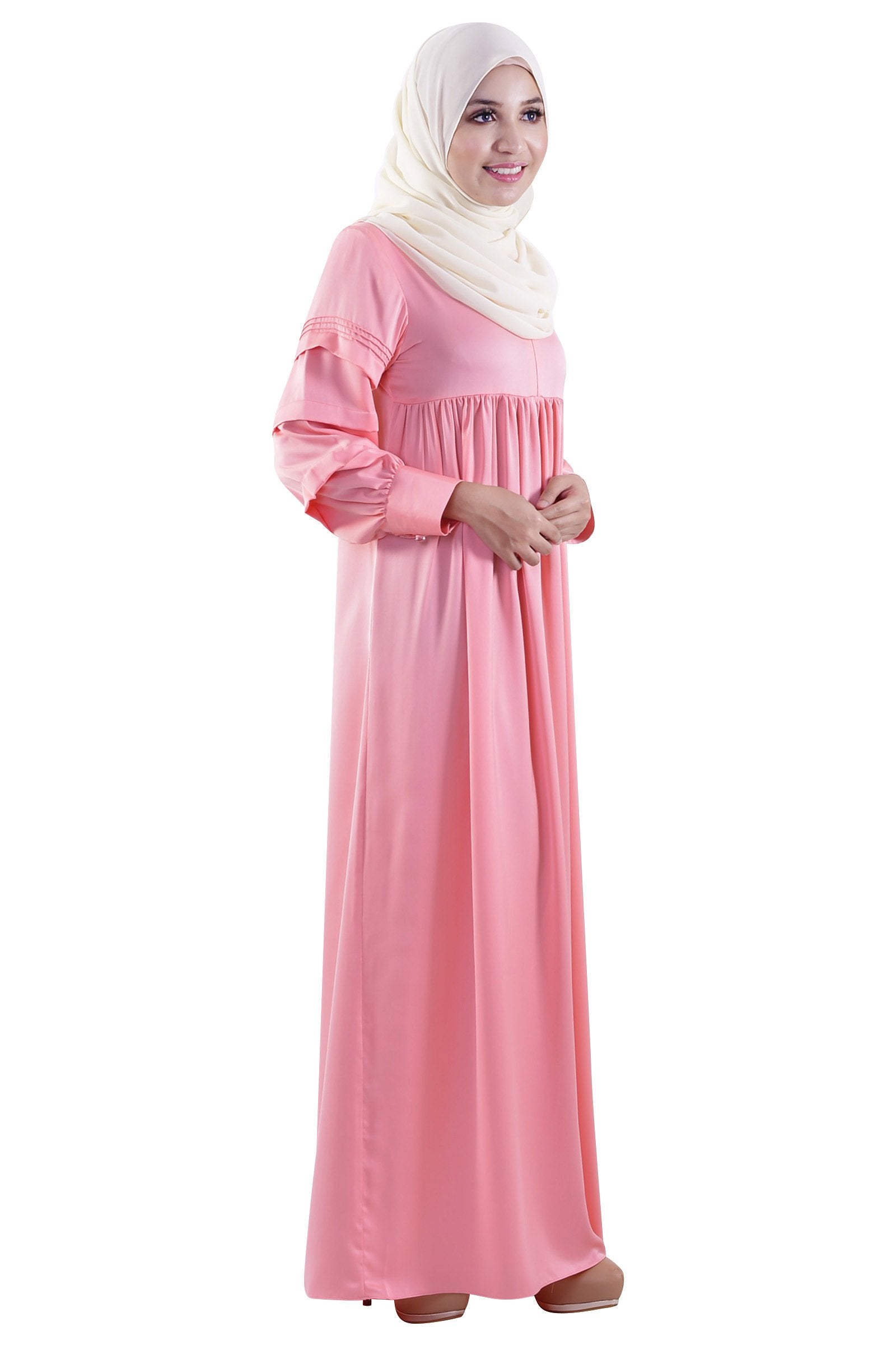 Dancing in Pleats Jubah